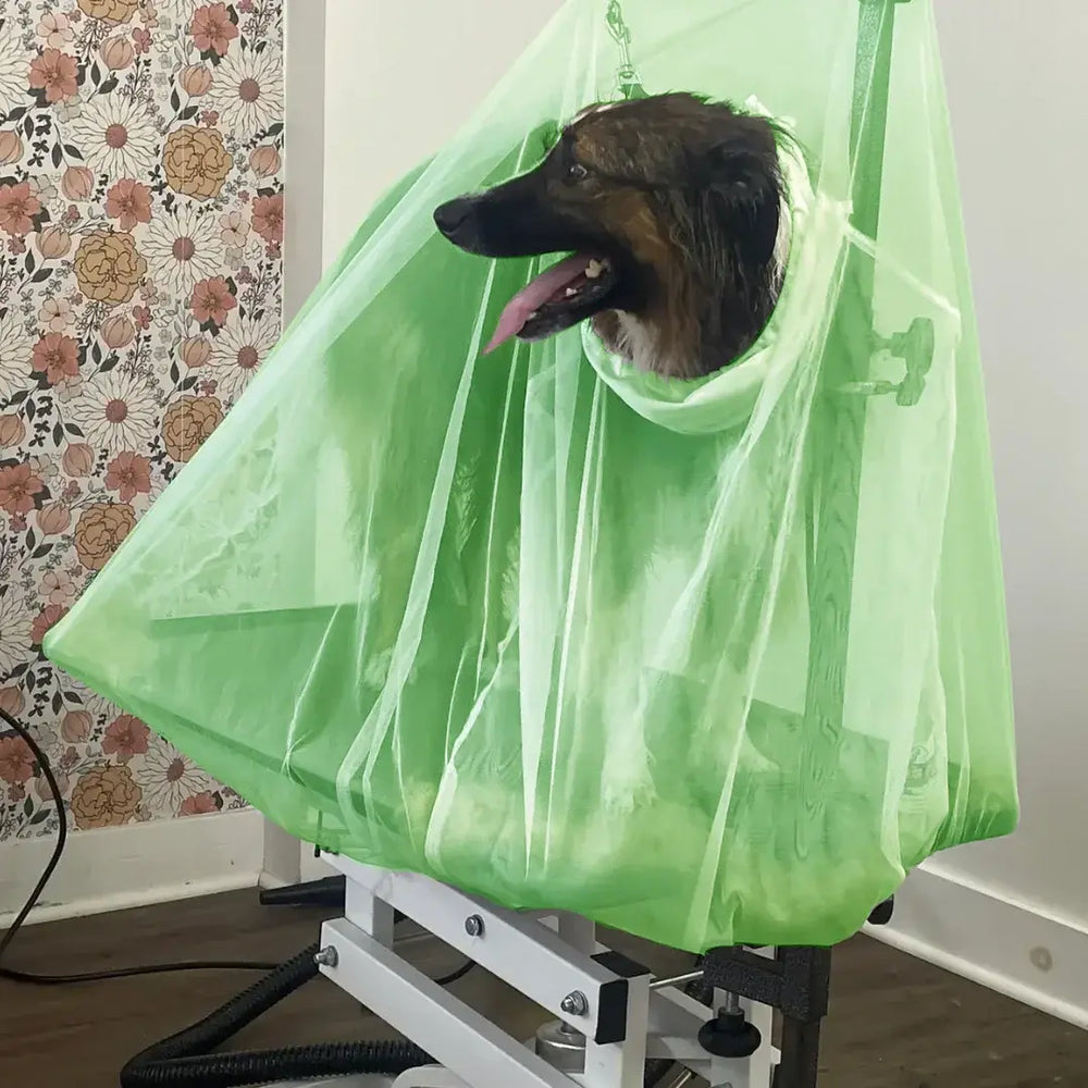 Net Flying Fur Catcher Green by Big Hair Net