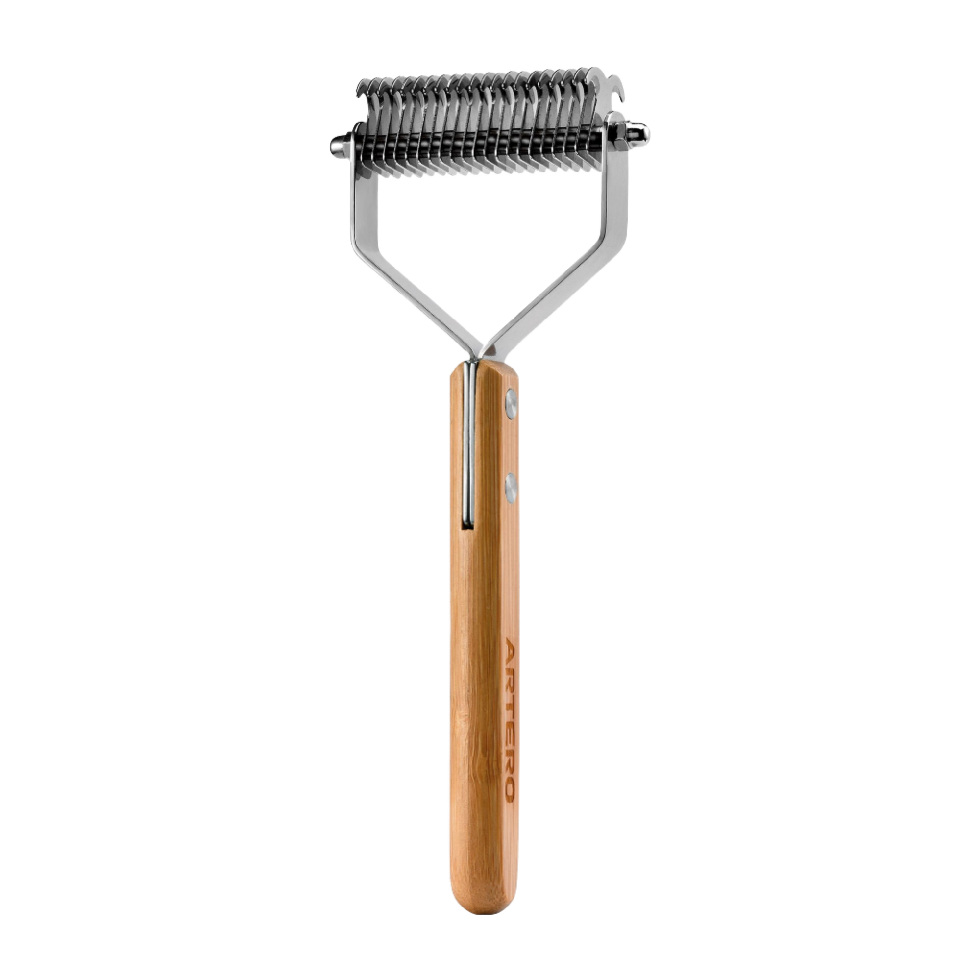 Nature Collection Double Side Coat Rake 11-21 by Artero
